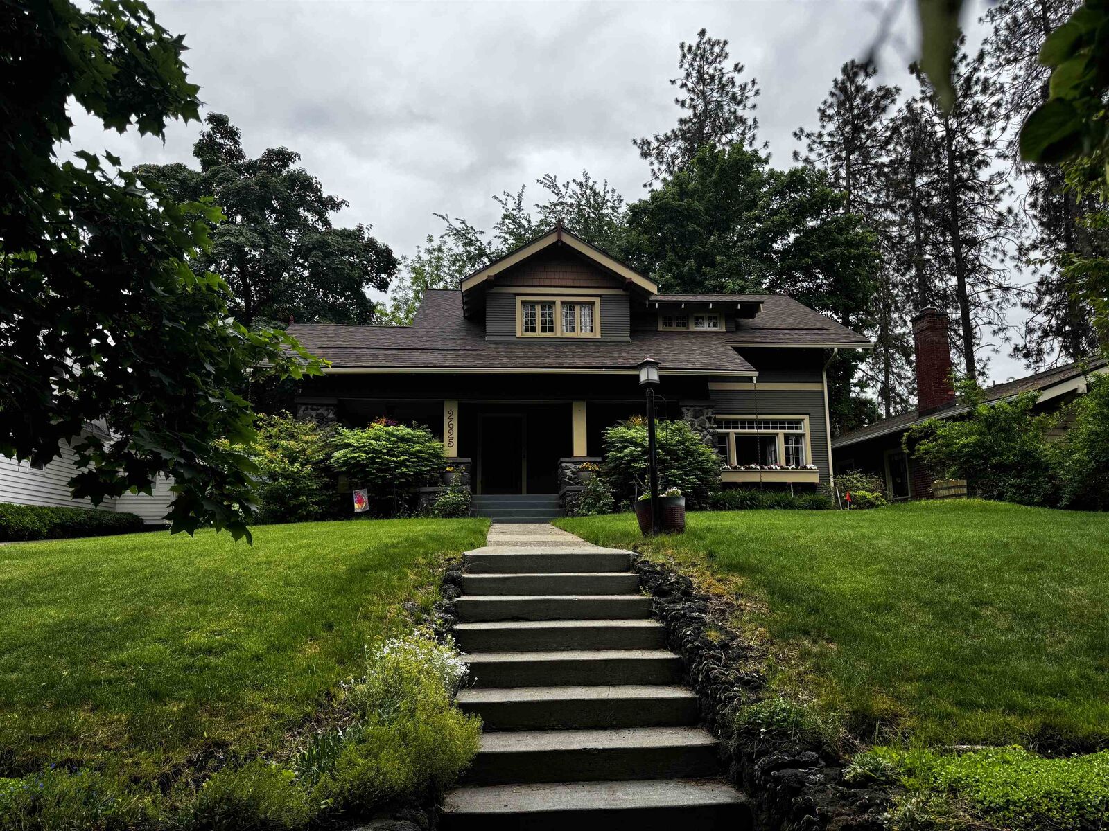 Property Photo: 2625 S Garfield St WA 99203