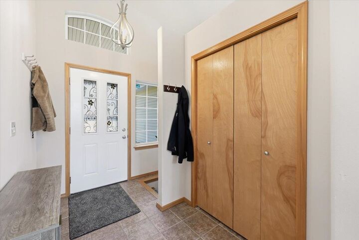 Property Photo: 5861 Jergens Rd WA 99026