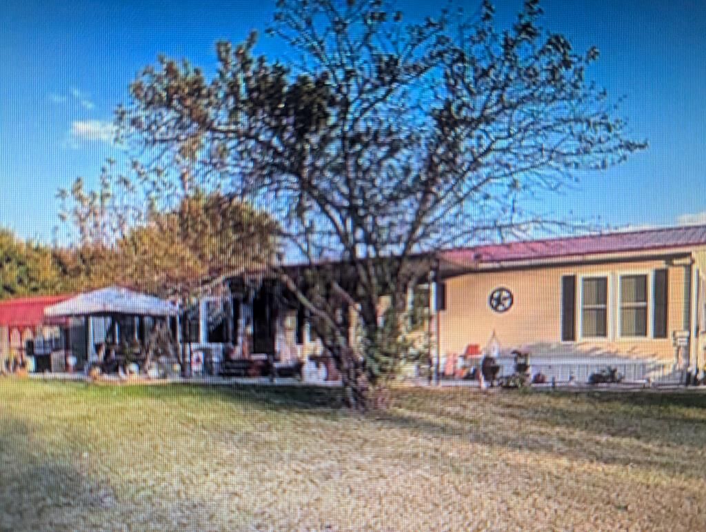 Property Photo: 14996 Pleasant Valley Road OH 45601