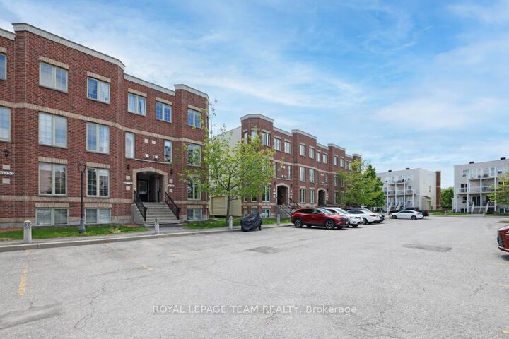 Property Photo: 130 Berrigan Drive 76 ON K2J 0J3