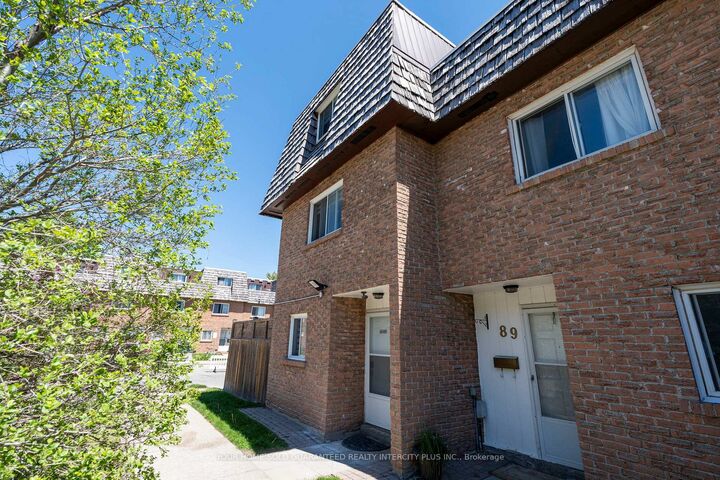 Property Photo: 10 Rodda Boulevard 91 ON M1E 2Z6