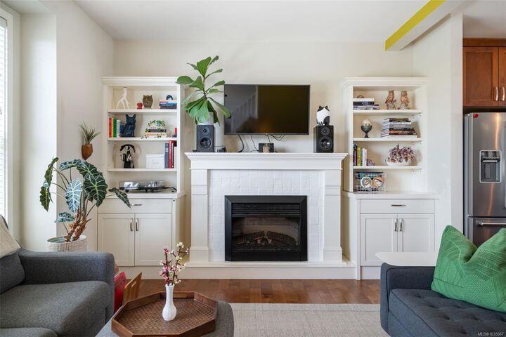 Property Photo: 1105 Esquimalt Rd #4 BC V9A 3N5