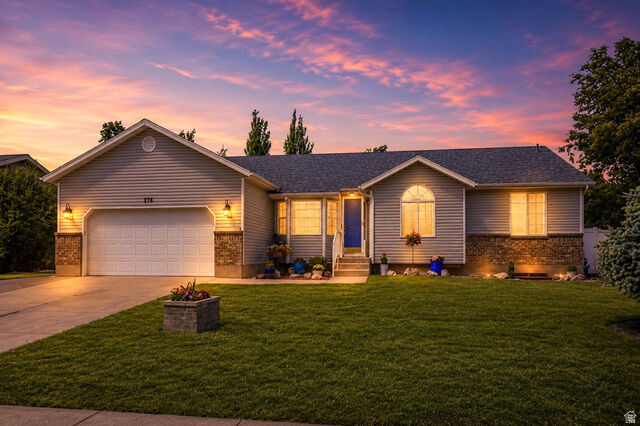 Property Photo: 976 W 1400 S UT 84087