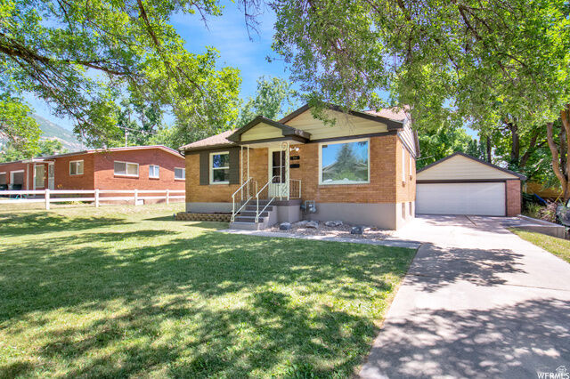 Property Photo: 955 E 35th St UT 84403