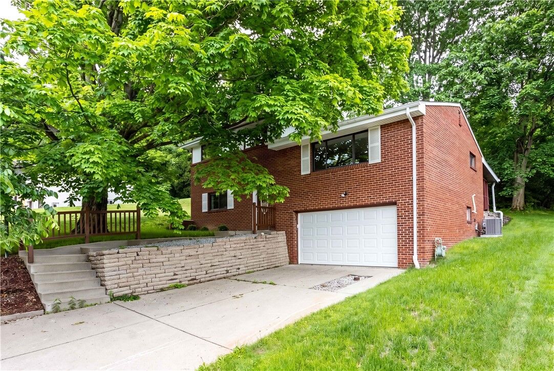 Property Photo: 6432 Highview Street PA 15129