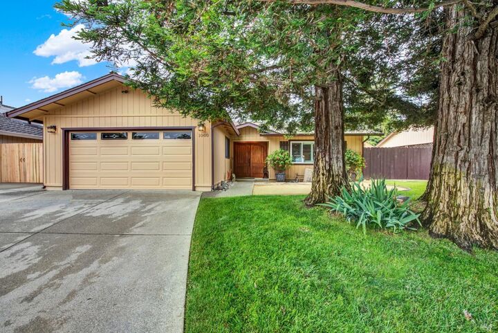 Property Photo:  1000 Weyand Way  CA 95620 