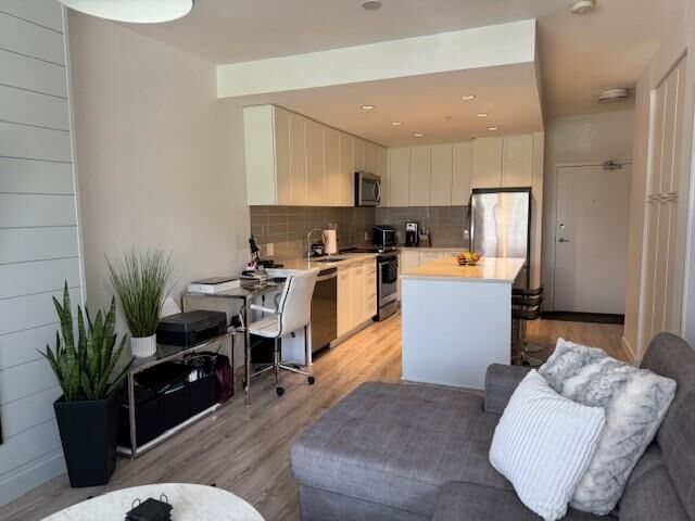 Property Photo:  2382 Atkins Avenue 611  BC V3C 0G7 