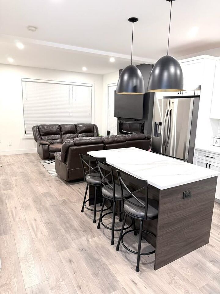Property Photo: 27640 Lantern Avenue 12 BC V4X 1M3