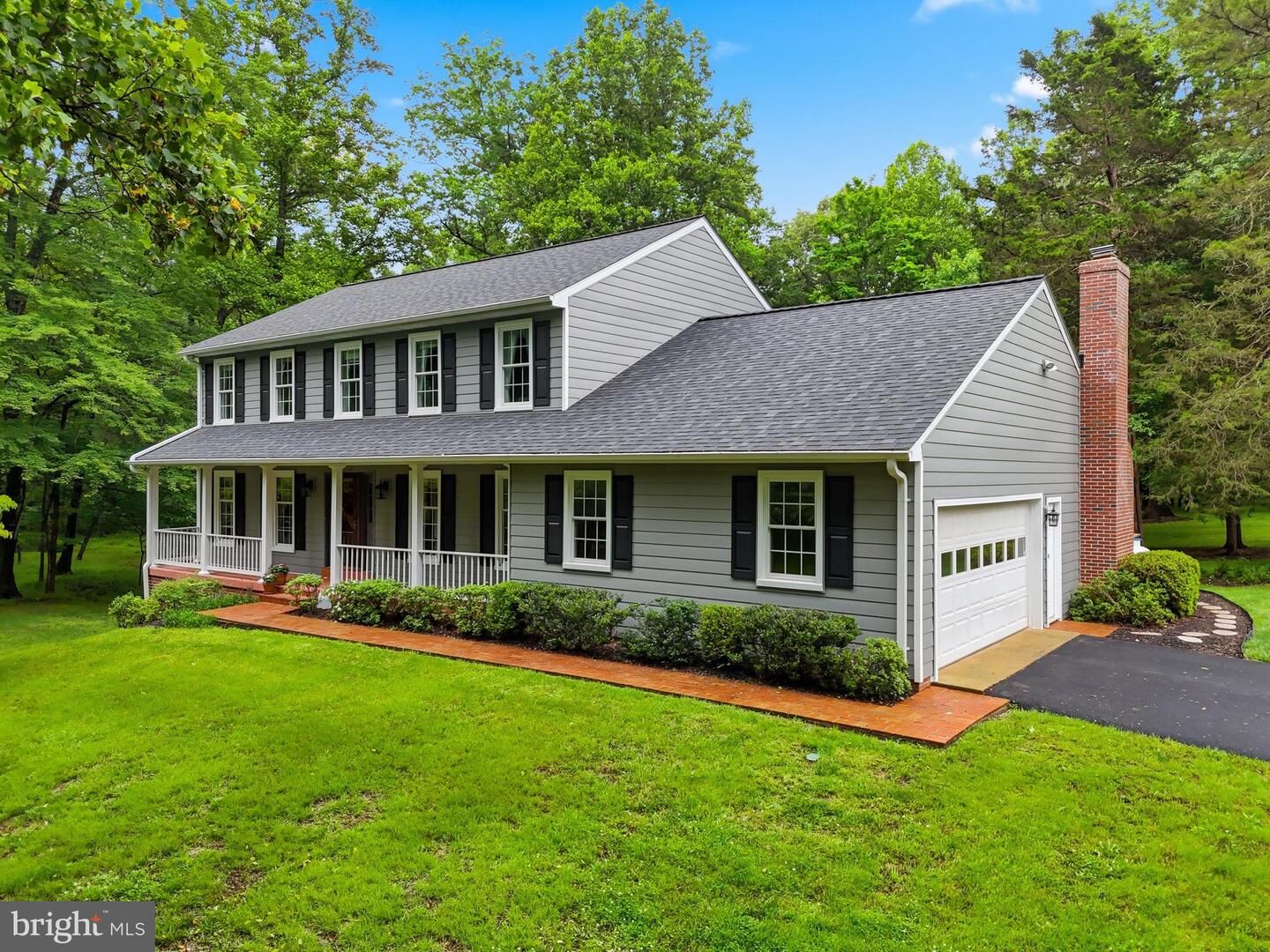 Property Photo: 4585 Canter Lane VA 20187