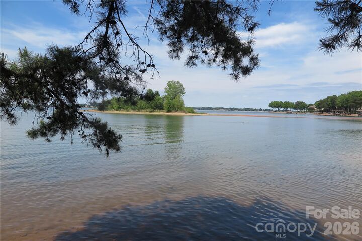 Property Photo:  2844 Morris Lane  NC 28037 