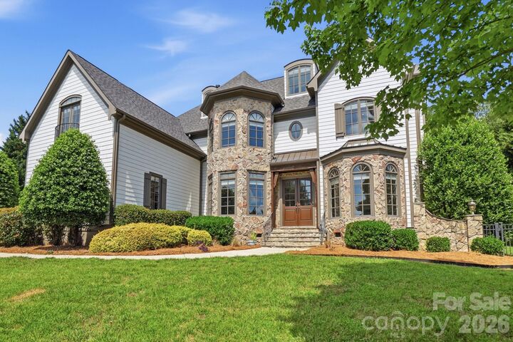 Property Photo: 105 Quincy Court NC 28117