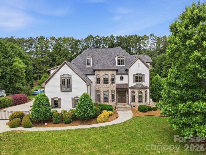 Property Photo:  105 Quincy Court  NC 28117 