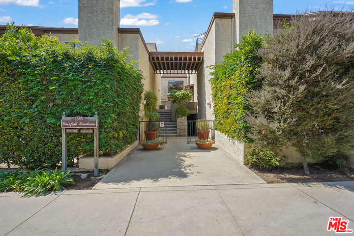 Property Photo: 1655 Greenfield Ave CA 90025