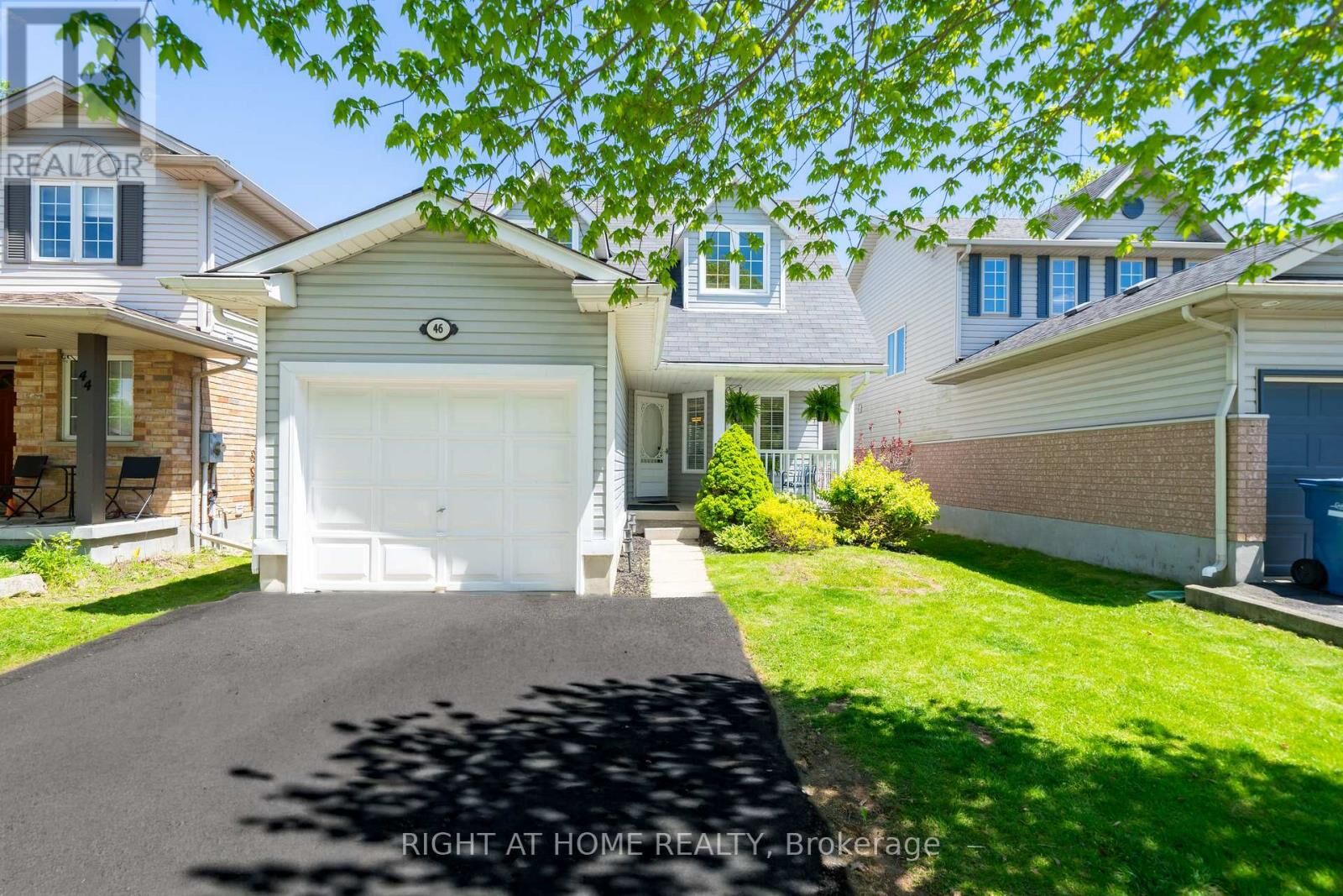 Property Photo:  46 Waxwing Crescent  ON N1C 1E3 