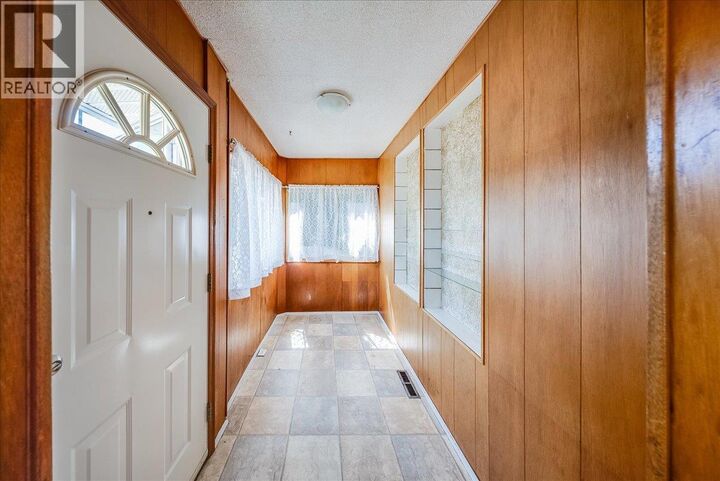 Property Photo: 1338 Third Avenue BC V1R 1P4