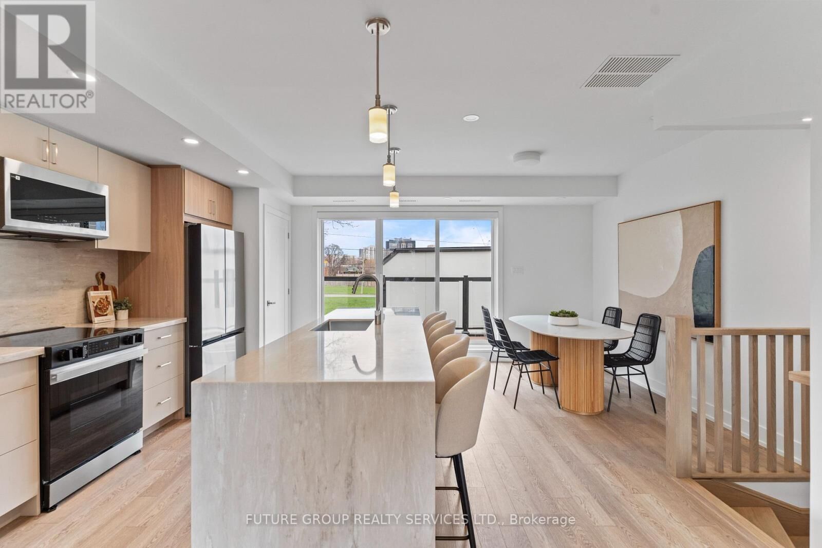 Property Photo: 15 Acorn Avenue Unit 3 ON M9B 3P7