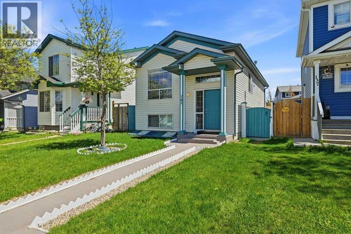 Property Photo:  141 Martin Crossing Crescent Northeast  AB T3J 3S9 