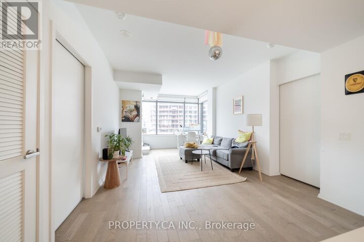 Property Photo:  12 Bonnycastle Street 422  ON M5A 0C8 