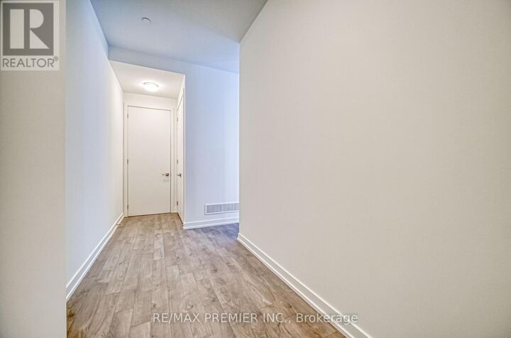 Property Photo:  10 Walder Lane G-106  ON L4S 0P6 