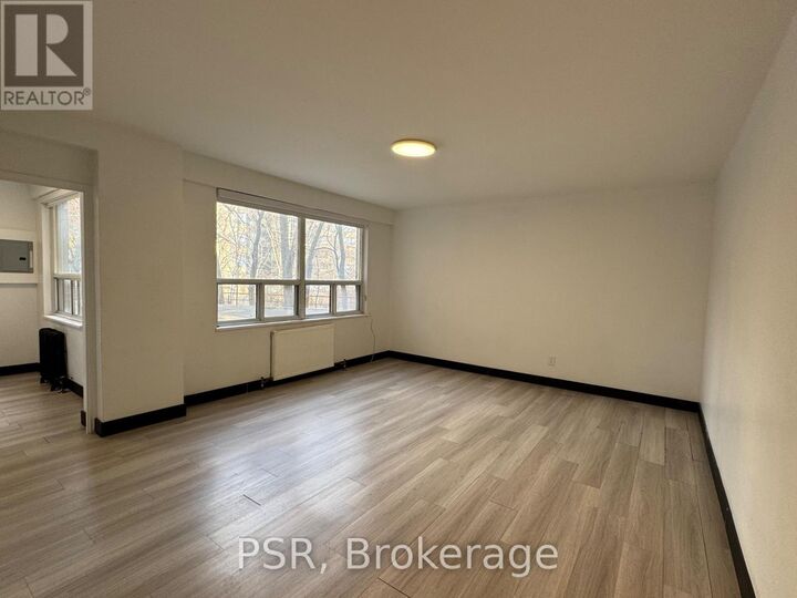 Property Photo:  600 Eglinton Avenue West 105  ON M4N 1C1 