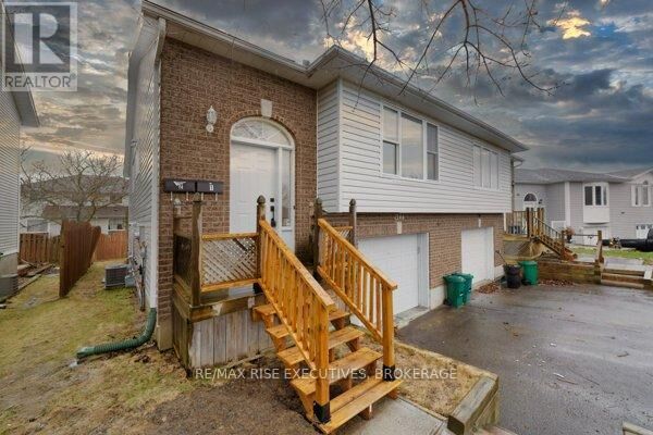 Property Photo:  1344 Brackenwood Crescent 2  ON K7P 2W3 
