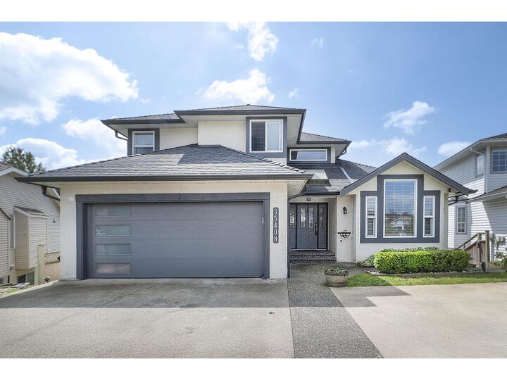 Photo de la propriété: 35408 Lethbridge Drive BC V3G 1J7