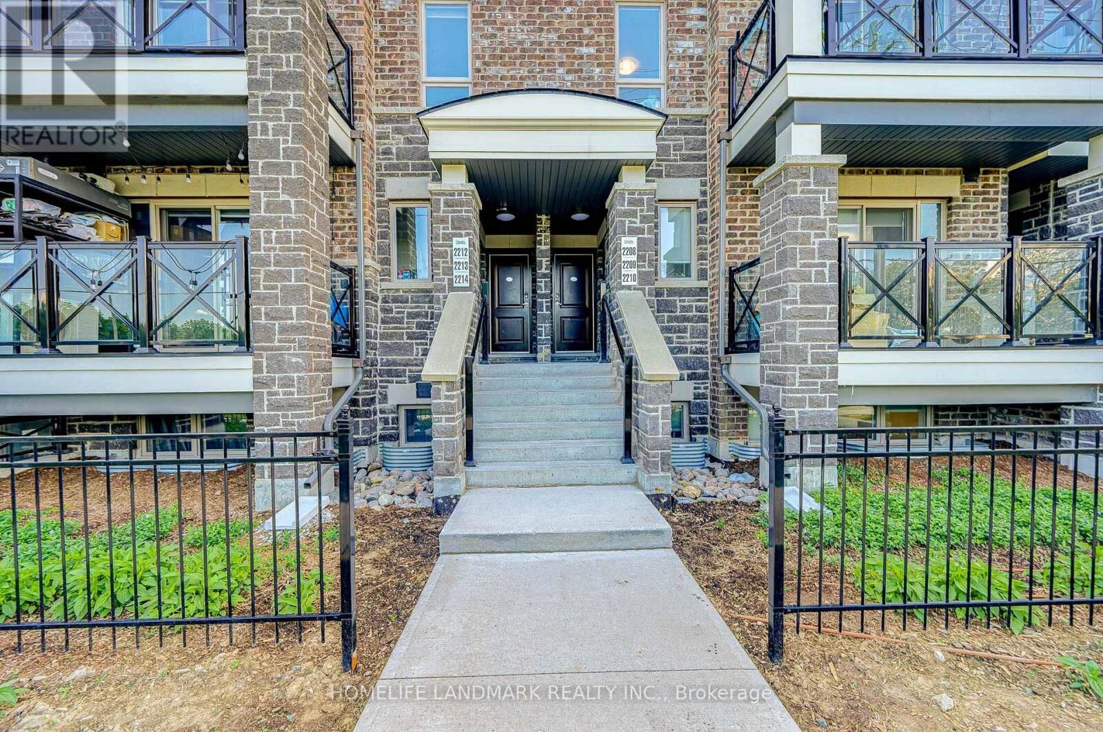 Property Photo:  10 Westmeath Lane North 2213  ON L6B 1N5 