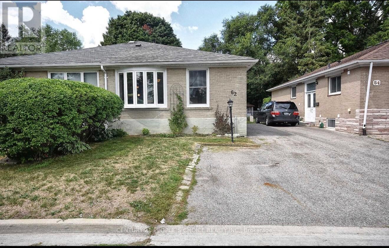 Property Photo:  62 Tecumseh Drive Main  ON L4G 2X4 