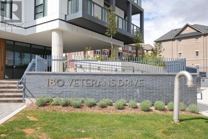 Property Photo:  180 Veterans Drive 302  ON L7A 5G7 