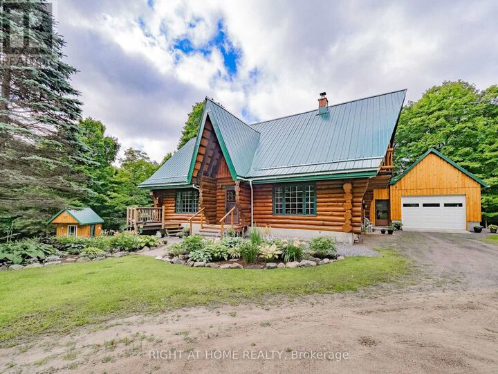 Property Photo:  1696 Highway 118 East  ON P1L 1X1 