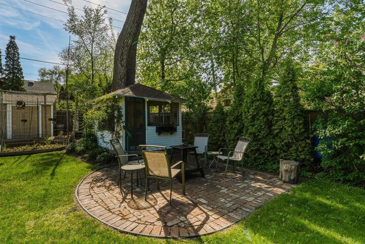 Property Photo: 57 Riverside Drive MB R3T 0G3