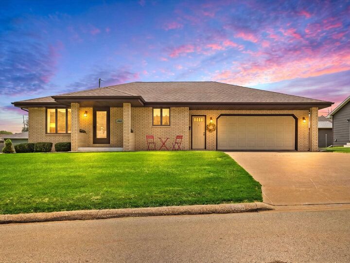 Property Photo: 460 Apple Street IL 61025