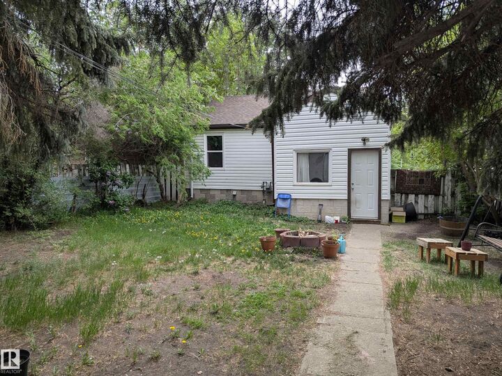 Property Photo: 10650 76 Avenue NW AB T6E 1L5