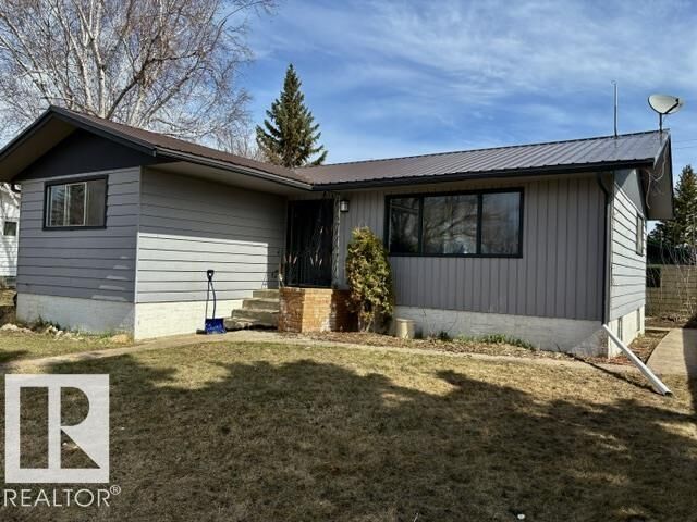 Property Photo:  5206 51ave  AB T0B 4R0 