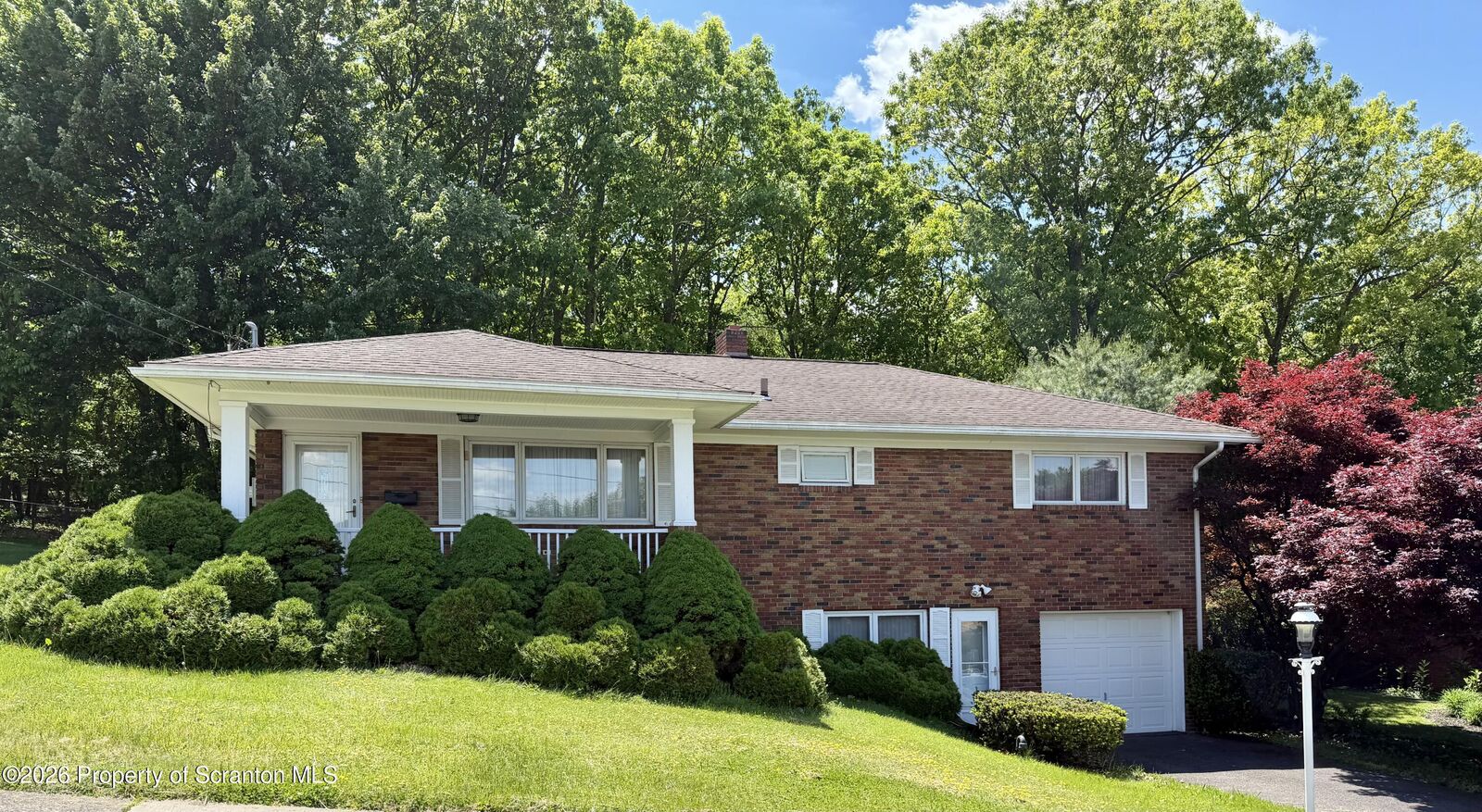 Property Photo:  207 Yesu Drive  PA 18505 