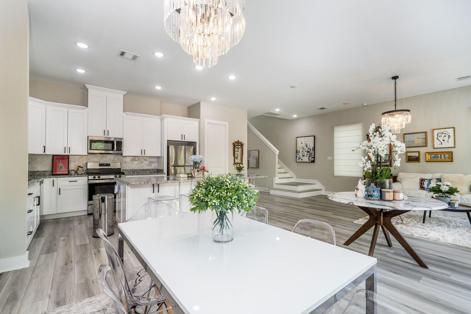 Property Photo: 4926 Wunder Way TX 77069