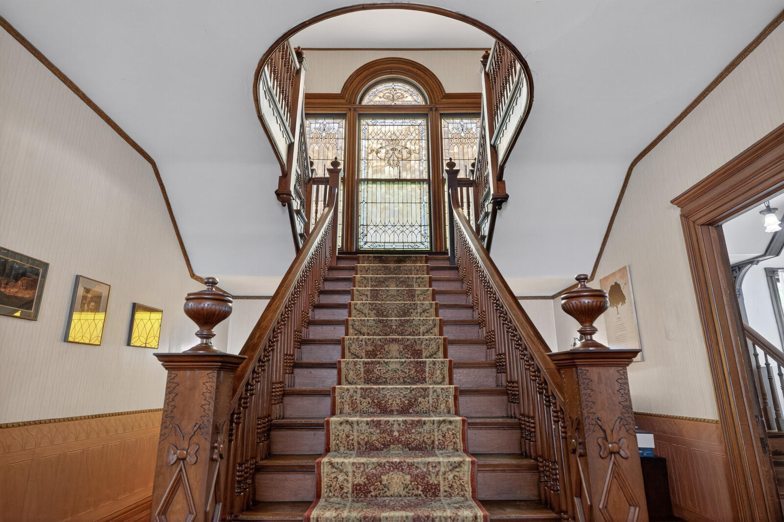 Property Photo:  229 W Lexington Avenue  KY 40422 
