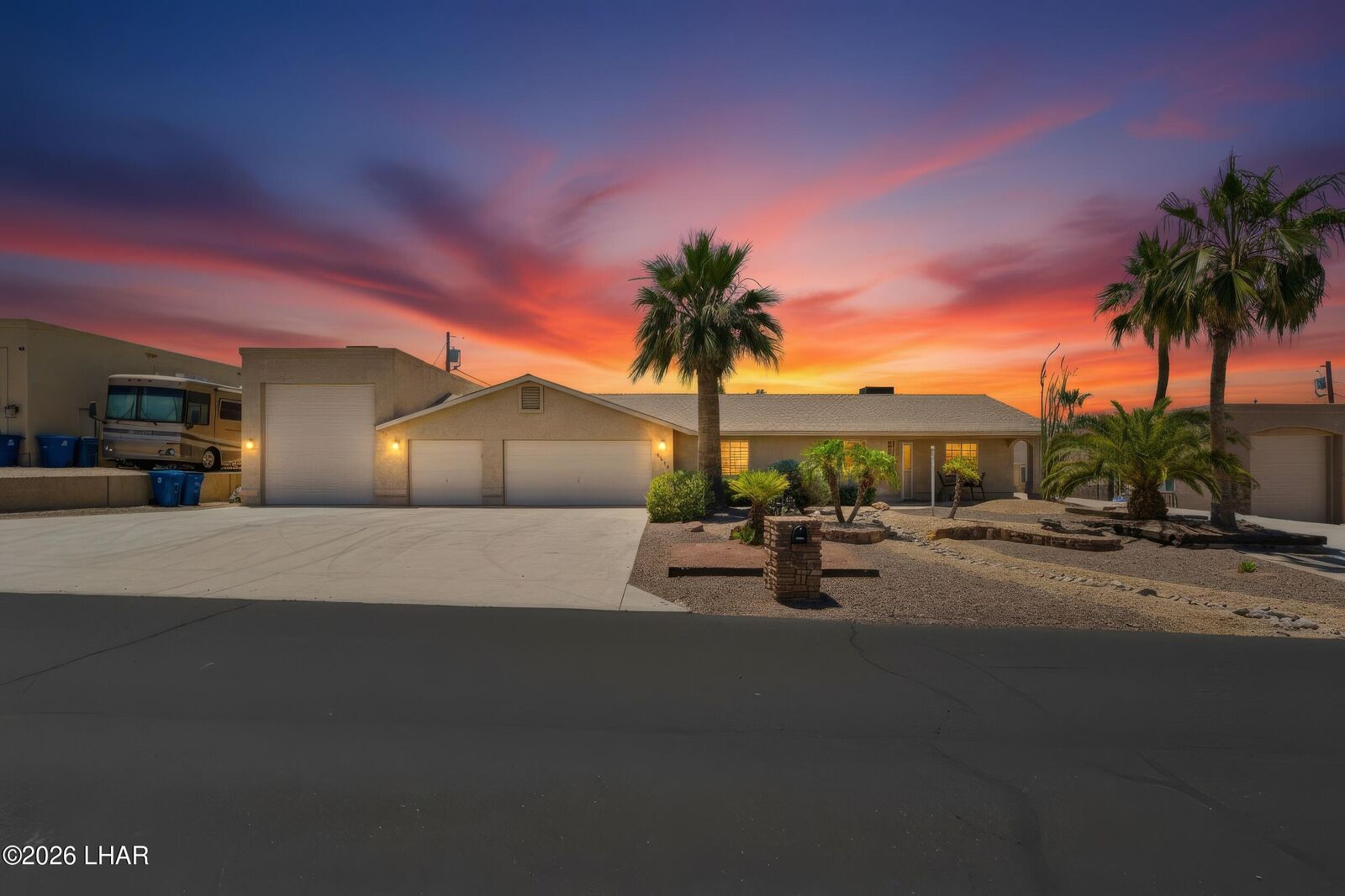 Property Photo:  4320 Trotwood Dr  AZ 86406 