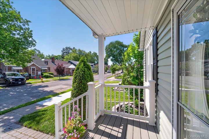 Property Photo:  23 Roosevelt Place  NY 12550 