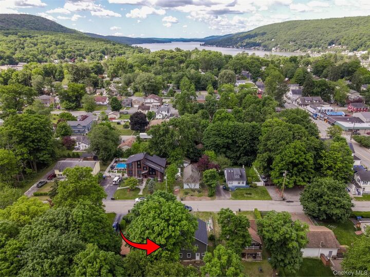 Property Photo:  22 Oak Street  NY 10925 