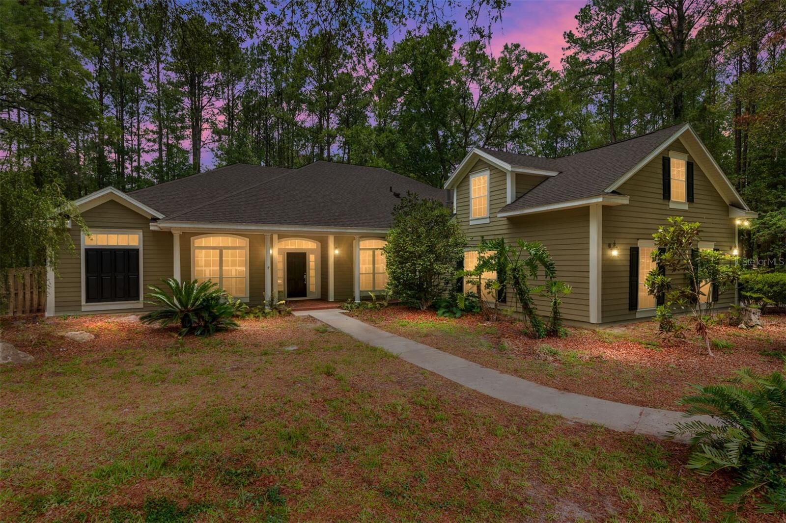 Property Photo:  10511 SW 17th Place  FL 32607 
