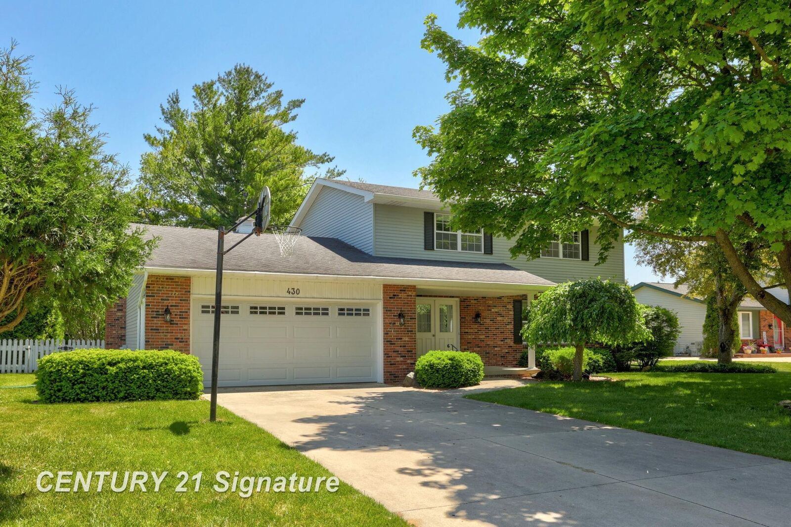 Property Photo:  430 Cranbrook Drive  MI 48638 