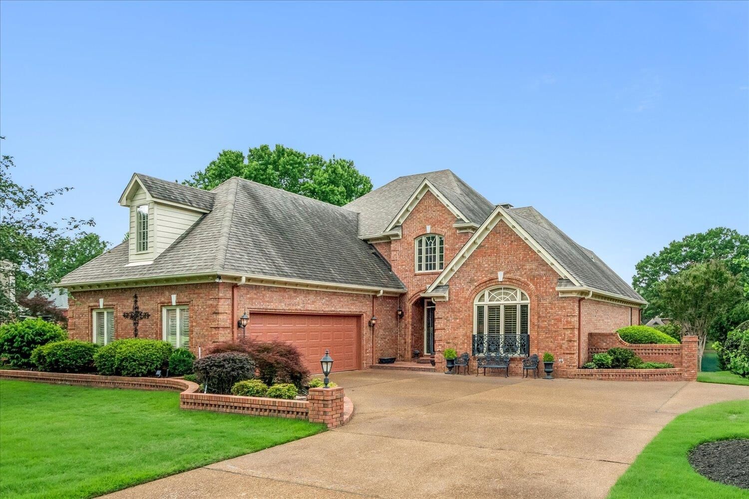 Property Photo:  2255 Otterburn Ln  TN 38139 
