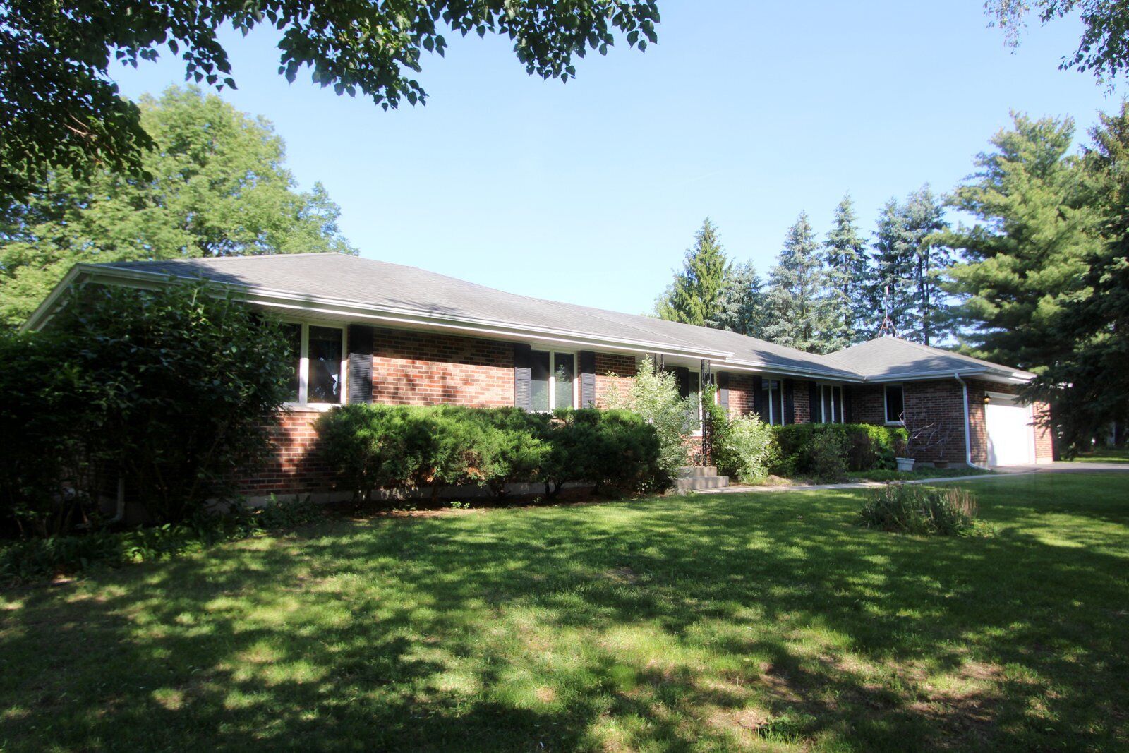 Property Photo: 5217 Briarwood Road IL 60098