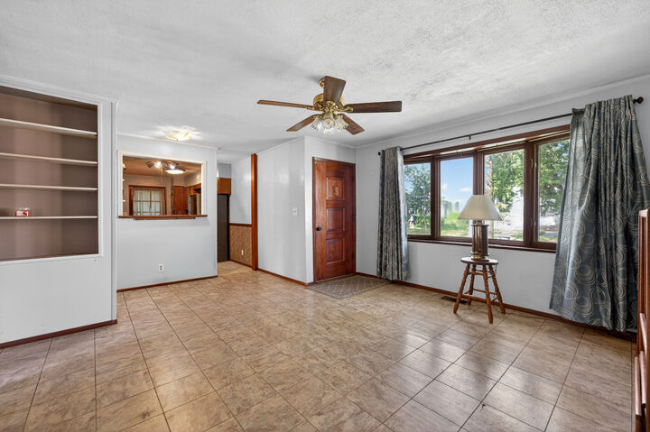 Property Photo: 130 S Stott Street IL 60135