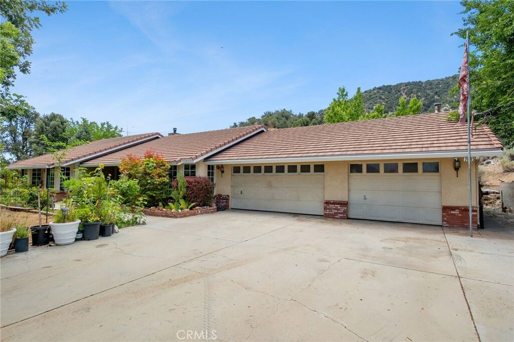 Property Photo: 7685 Wintergreen CA 92397