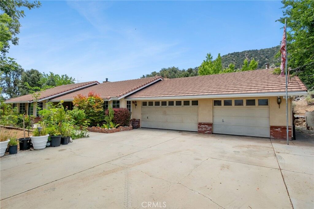 Property Photo: 7685 Wintergreen CA 92397