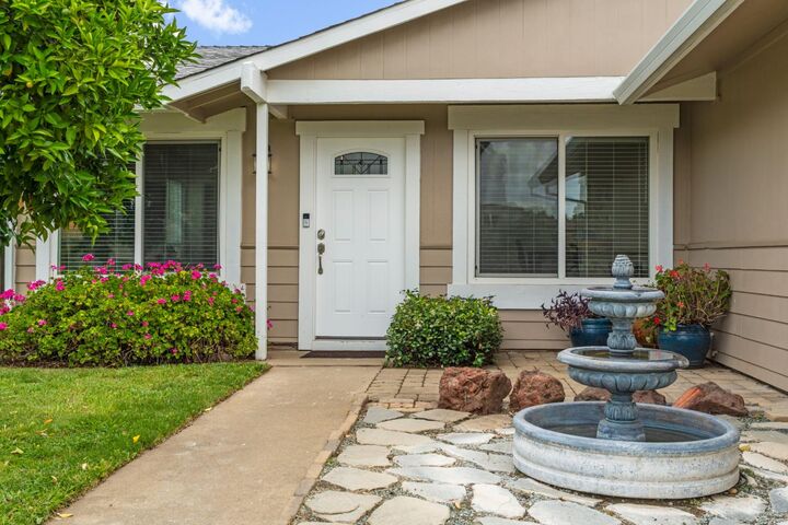Property Photo:  9589 Countryroads Drive  CA 95827 