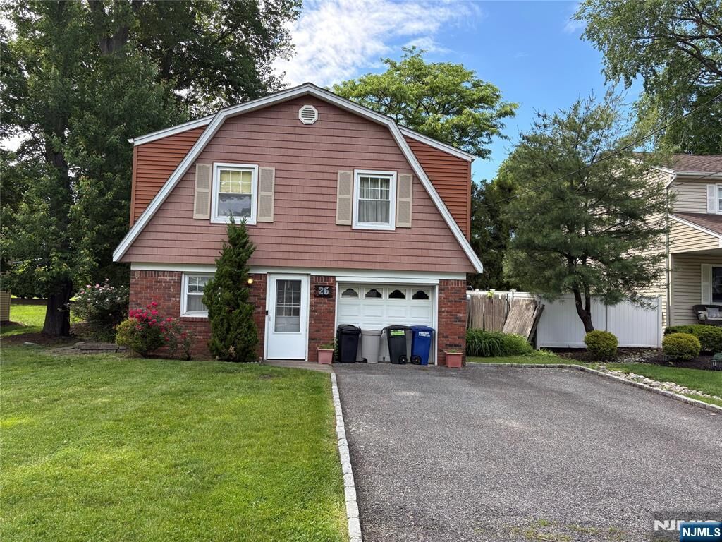 Property Photo:  26 Pavonia Avenue  NJ 07630 