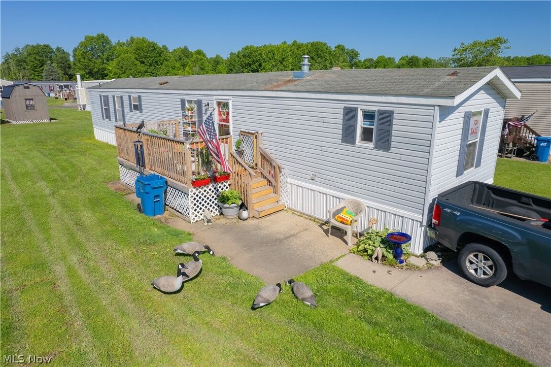 Property Photo:  2163 Parkway Drive  OH 44411 